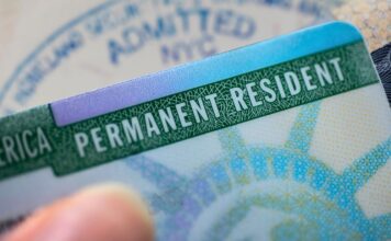 ¿Buscas obtener tu green card? Nueva política migratoria podría complicar el trámite