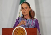 Sheinbaum: México recibirá a Irán durante el Mundial tras negativa de EE.UU. La presidenta Sheinbaum ofrece su conferencia de prensa matutina diaria en Palacio Nacional. (Foto AP/Fernando Llano)