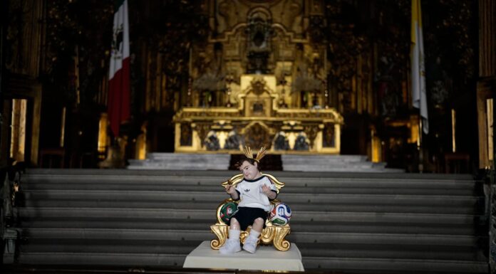 En México, la fe y el fútbol no compiten… conviven