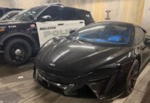 Policía de Bellevue vincula fiestas promocionadas en redes sociales con investigación de trata de personas Vehículo deportivo incautado por la policia durante el operativo — Imagen: Departametno de pilicía de Belluvue