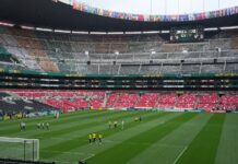 México busca acabar con su maldición en partidos inaugurales del Mundial La selección de Sudáfrica reconoce la cancha del Estadio Azteca el miércoles 10 de junio de 2026, un día antes de la inauguración del Mundial (AP Foto/Eduardo Verdugo)