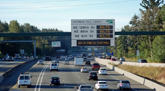 WA analiza reducir ciertos cobros viales al 50% para conductores de bajos ingresos Peaje en el estado de Washington — Imagen: WSDOT