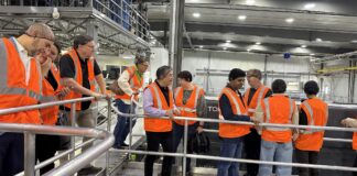 Consulado de México participa en recorrido agroindustrial en el Valle de Yakima