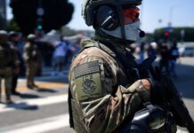 $20 millones para cámaras corporales: agentes de ICE en el tiroteo mortal en Houston no las tenían