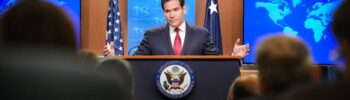 El Secretario Marco Rubio hace comentarios a la prensa desde la sala de conferencias de prensa del Departamento de Estado en Washington, D.C., el 19 de diciembre de 2025. (Foto oficial del Departamento de Estado de Freddie Everett)
