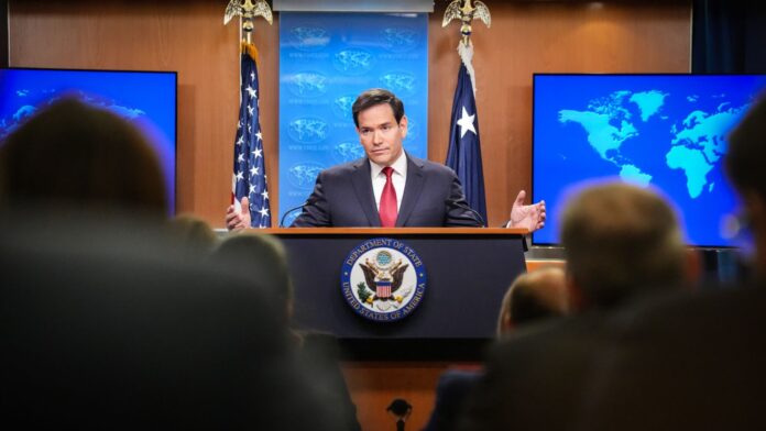Marco Rubio El Secretario Marco Rubio hace comentarios a la prensa desde la sala de conferencias de prensa del Departamento de Estado en Washington, D.C., el 19 de diciembre de 2025. (Foto oficial del Departamento de Estado de Freddie Everett)