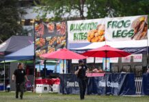 Cinco personas resultan heridas en tiroteo durante el Bite of Seattle; policía arresta a un sospechoso La policía responde a un tiroteo en el Seattle Center durante el festival de comida Bite of Seattle el domingo 26 de julio de 2026, en Seattle, Washington. (Foto AP/Lindsey Wasson)