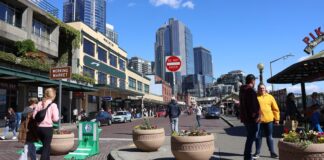Hombre acusado de intentar secuestrar a un bebé en Pike Place no enfrentará cargos graves