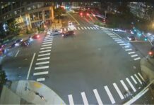 Arrestan a conductor por agresión vehicular tras aparatoso accidente en Bellevue