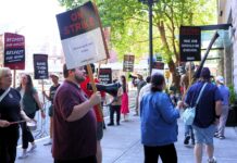 Trabajadores en huelga de hotel en Seattle ya pueden cobrar desempleo