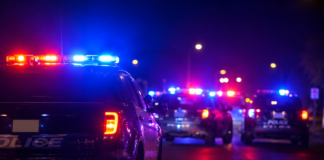 Menor muere tras salir expulsada de un vehículo en accidente en Yakima County
