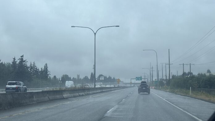 Tormenta eléctrica - Vista desde la Í-5 cerca de Lynnwood, WA