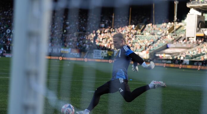 Sounders FC cae 2-1 ante Portland y suma su sexta derrota consecutiva en la MLS Foto: parido de los Seattle Sounders FC vs Timbers de Portland en el Providence Park en Portland, Oregon - Agosto 1ro de 2026. Cortesía de Mike Fiechtner / Seattle Sounders.