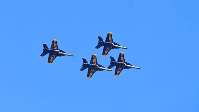Blue Angels July 2026 Los Blue Angels sobrevuelan Seattle el viernes 31 de julio de 2026