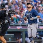 Marineros caen 2-1 ante los Rays en Seattle El mexicano Jonathan Aranda, de los Rays de Tampa Bay, recorre las almohadillas luego de batear un jonrón ante los Marineros de Seattle, el viernes 7 de agosto de 2026 (AP Foto/Stephen Brashear)