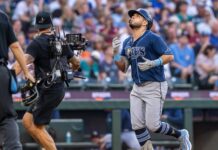 Marineros caen 2-1 ante los Rays en Seattle El mexicano Jonathan Aranda, de los Rays de Tampa Bay, recorre las almohadillas luego de batear un jonrón ante los Marineros de Seattle, el viernes 7 de agosto de 2026 (AP Foto/Stephen Brashear)
