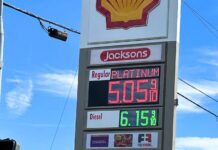 Las petroleras siguen haciendo su agosto: El conflicto con Irán dispara el precio de la gasolina