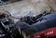Helicóptero de noticias de NBC4 y Telemundo 52 se estrella en Los Ángeles; tres personas fallecen Vista aérea de los restos de un helicóptero tras estrellarse cerca del lugar de un accidente de autobús en Los Ángeles, el 15 de septiembre de 2026.