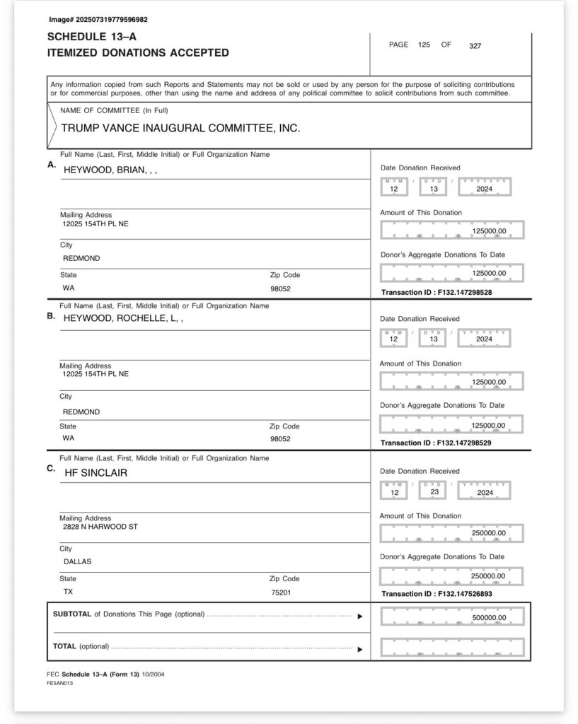 Registro de la FEC muestra donaciones de $125,000 de Brian Heywood y $125,000 de Rochelle Heywood al Comité Inaugural Trump-Vance en diciembre de 2024.